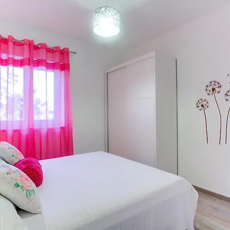 Apartment Melki *
